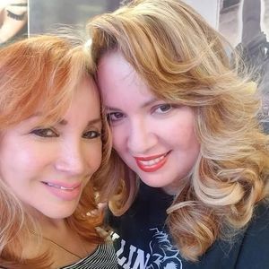 Meet your Posher, Alexandra